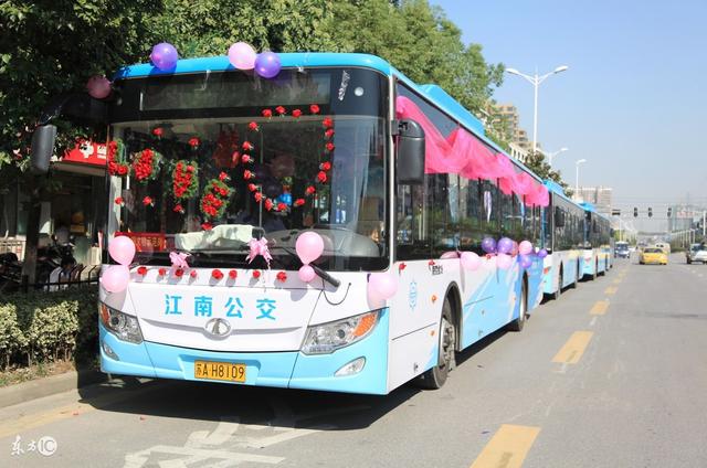 广州高公交车广告那些事：公交车身广告怎么投？